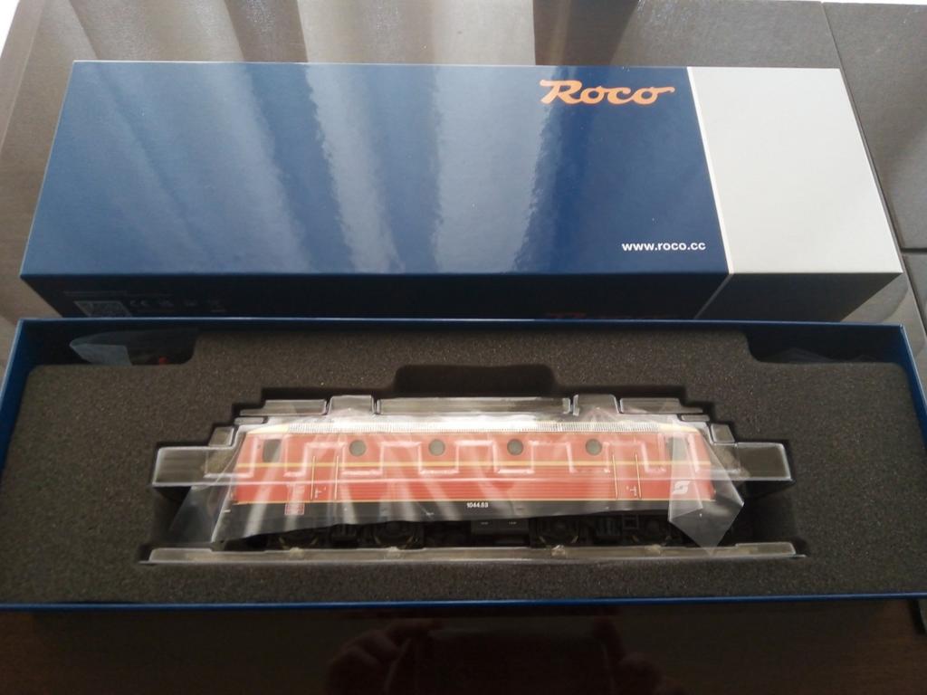 Roco Rh 1044 ÖBB wisselstroom Sound, Hobby en Vrije tijd, Modeltreinen | H0, Ophalen, Wisselstroom, Locomotief, Zo goed als nieuw