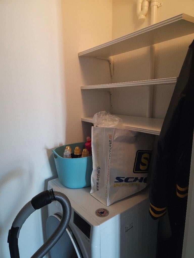 furniture, Ophalen, Zo goed als nieuw