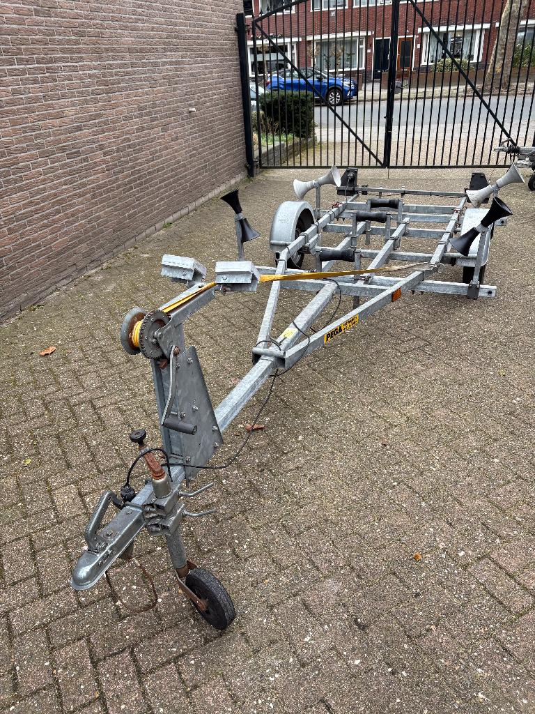 Boottrailer rubberboot pega, Watersport en Boten, Boottrailers, Ophalen, Minder dan 1500 kg, Gebruikt, Kantelbaar