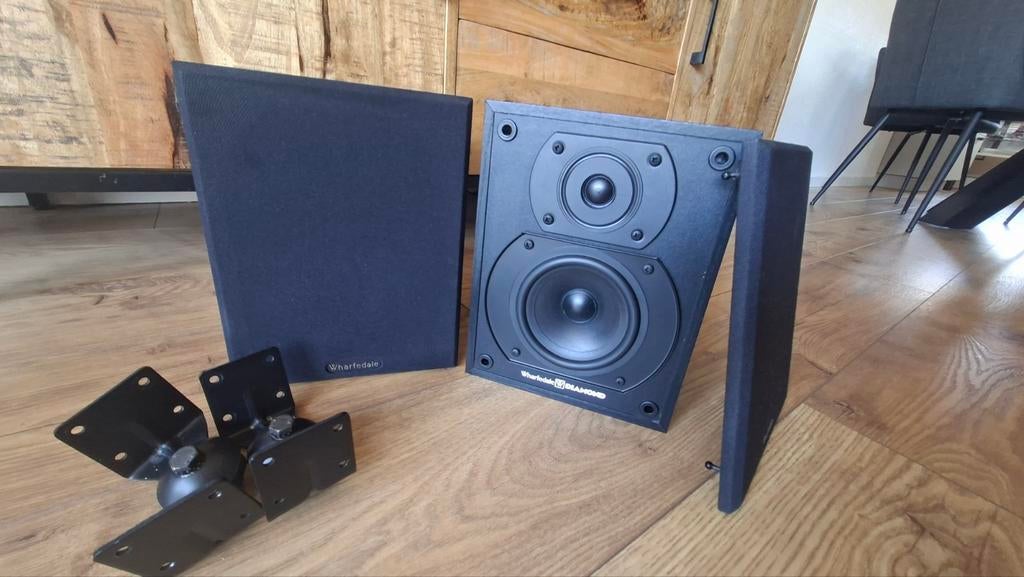 Wharfedale Diamond 3 speakers met wandsteunen - Zeer mooi, Overige merken, Ophalen of Verzenden, Zo goed als nieuw, Minder dan 60 watt
