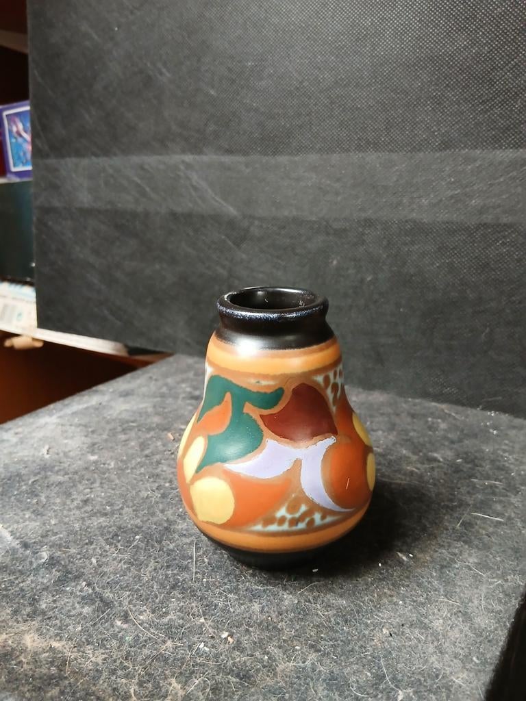 Leuk plateel vaasje eskaf, Ophalen