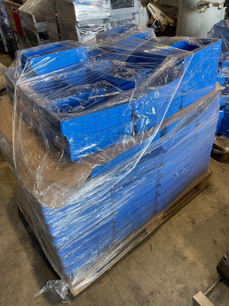 Magazijnbakjes kunststof div. maten, Doe-het-zelf en Verbouw, Kratten en Dozen, Gebruikt, Doos, Minder dan 35 cm, Minder dan 40 cm