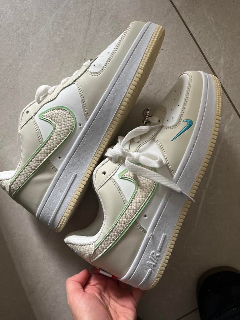 Nieuwe Nike schoenen maat 42, Kleding | Dames, Schoenen, Verzenden, Nieuw, Wit, Sneakers of Gympen