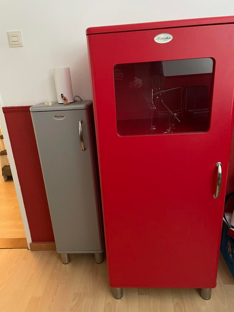 Malibu kast, Ophalen, 100 tot 150 cm, 50 tot 100 cm, Zo goed als nieuw