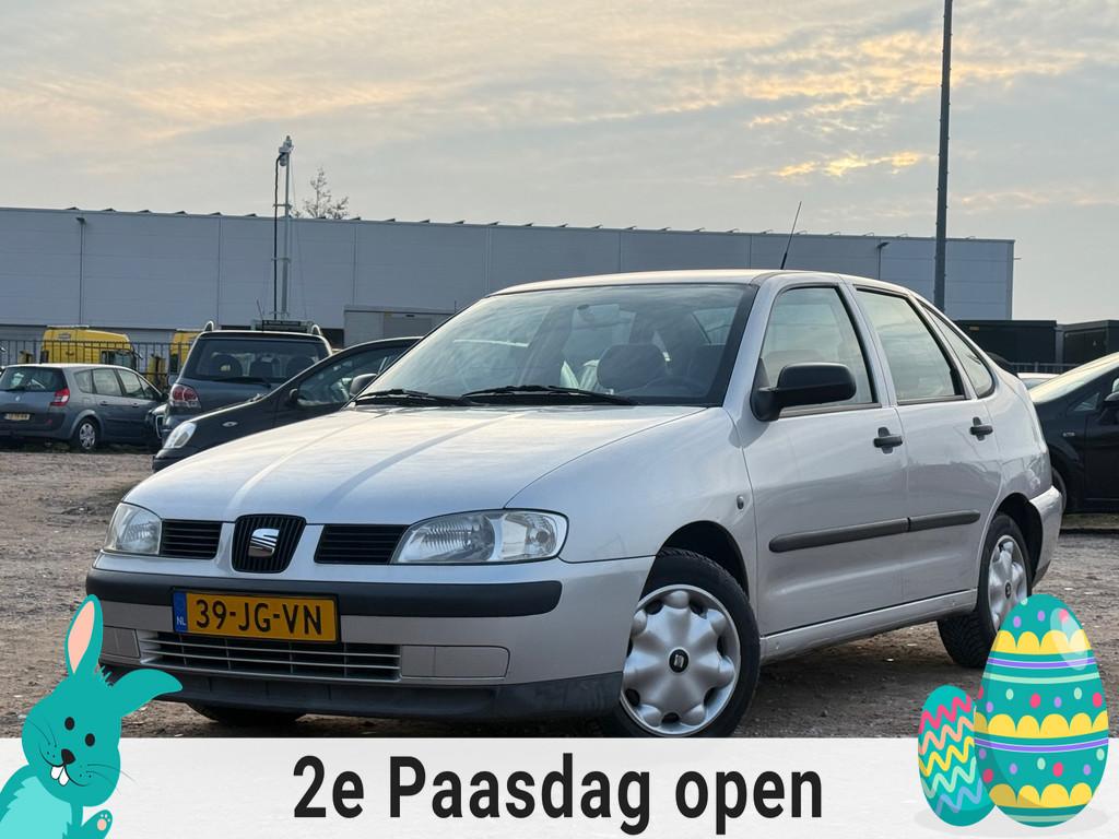Seat Cordoba 1.4-16V Stella/ LAAG KM/ NIEUWE APK, Voorwielaandrijving, 15 km/l, Gebruikt, 4 cilinders