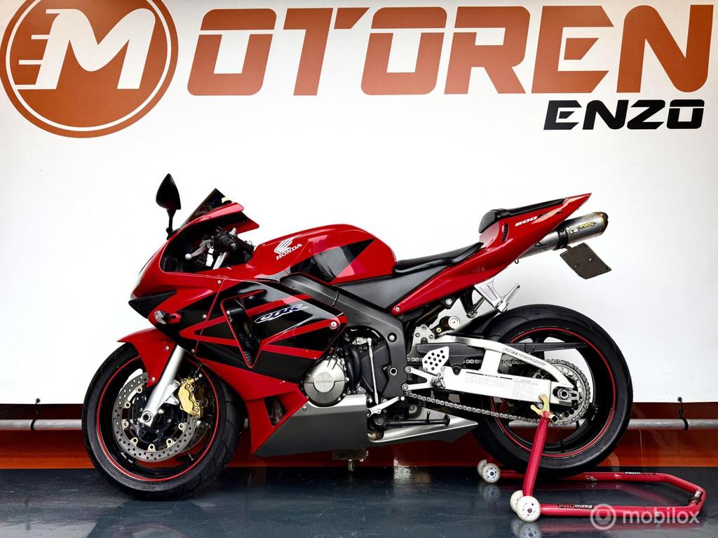 Honda CBR 600RR STRAKKE MOTOR 2 BROTHERS UITL GOED ONDERH.