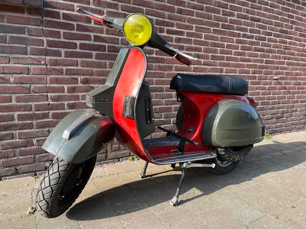 Vespa P200e, Ophalen, Zo goed als nieuw, Benzine