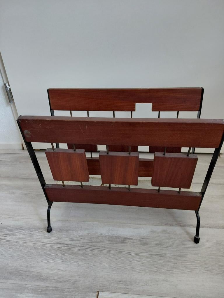 Lectuurbak brovorm haarlem vintage 60s mid centry desing, Huis en Inrichting, Woonaccessoires | Krantenbakken en Lectuurbakken