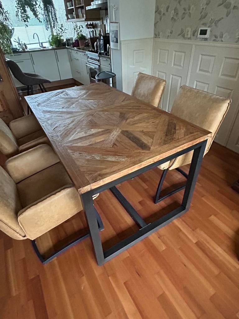 Eettafel indoteak, industrieel met 4 stoelen, Ophalen, Gebruikt, Teakhout, 50 tot 100 cm