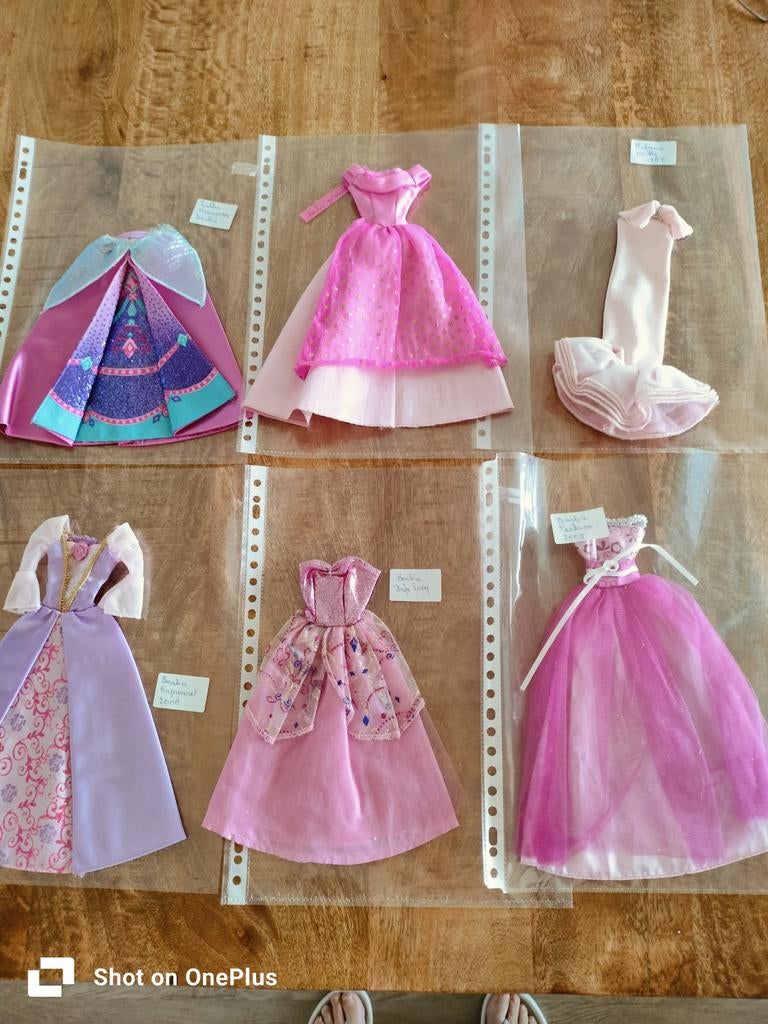 Barbie jurken, Verzamelen, Poppen, Ophalen of Verzenden, Zo goed als nieuw