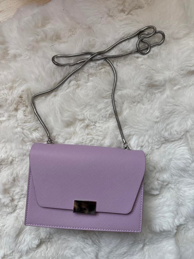 Lila schoudertasje met zilverkleurige ketting, Ophalen, Zo goed als nieuw, Paars, Schoudertasje