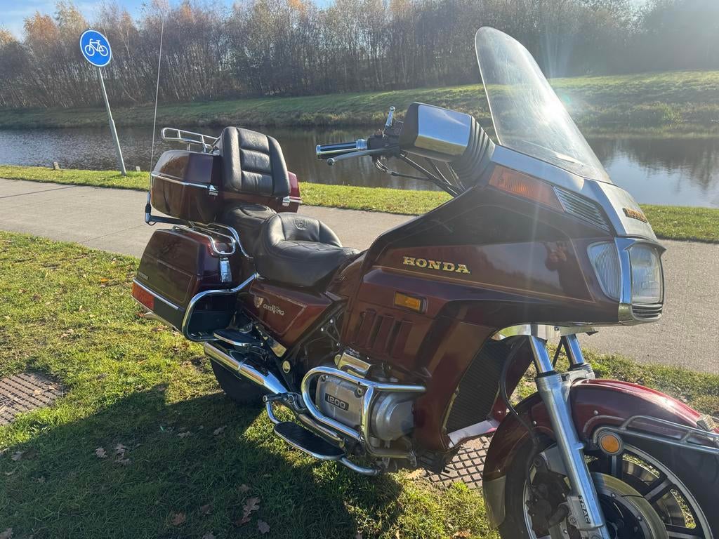 Honda Goldwing GL1200 Interstate - Toermotor gl 1200 1500, Cardan-aandrijving, 4 cilinders, Motorrijbewijs A, Particulier