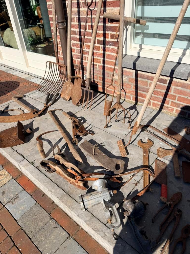 Mooie partij oude gereedschappen n tuinmaterialen, Antiek en Kunst, Ophalen