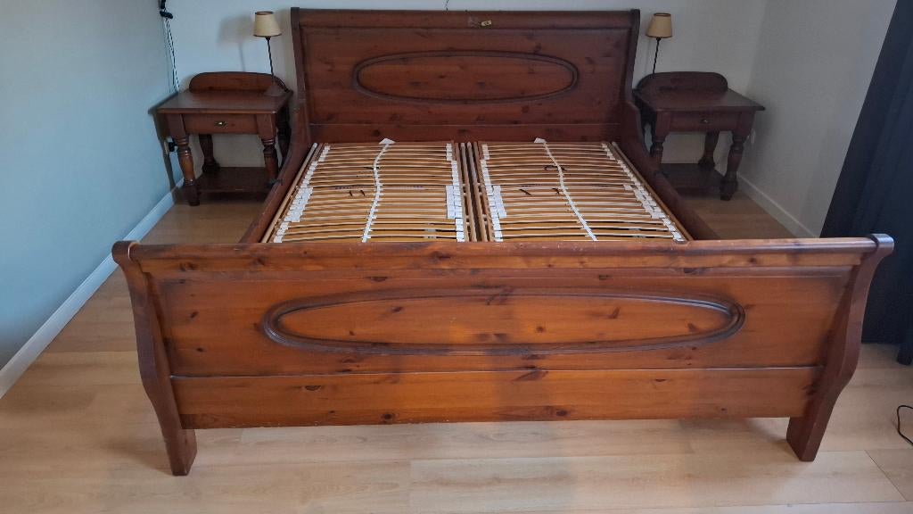 Kersenhouten 2-persoons bed (incl.2 nachtkastjes), Huis en Inrichting, Slaapkamer | Bedden, Ophalen, Gebruikt, Bruin, 210 cm