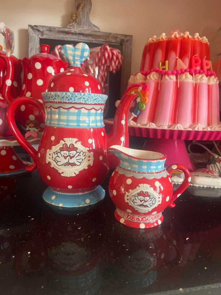 Theepot en melkkan a la Pip van studio Koekenpeer, Keramiek, Overige typen, Ophalen of Verzenden, Zo goed als nieuw