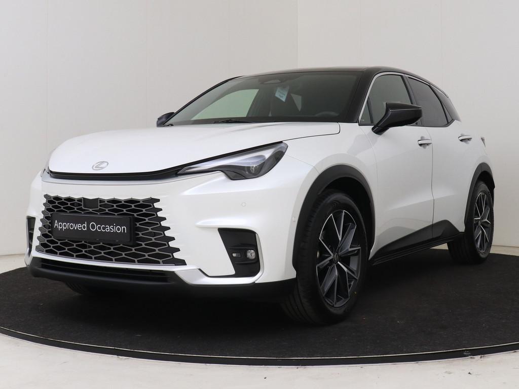 Lexus LBX Emotion 2WD Advanced Pack | HUD | Mark Levinson, 12 maanden, 136 pk, Wit, Bedrijf