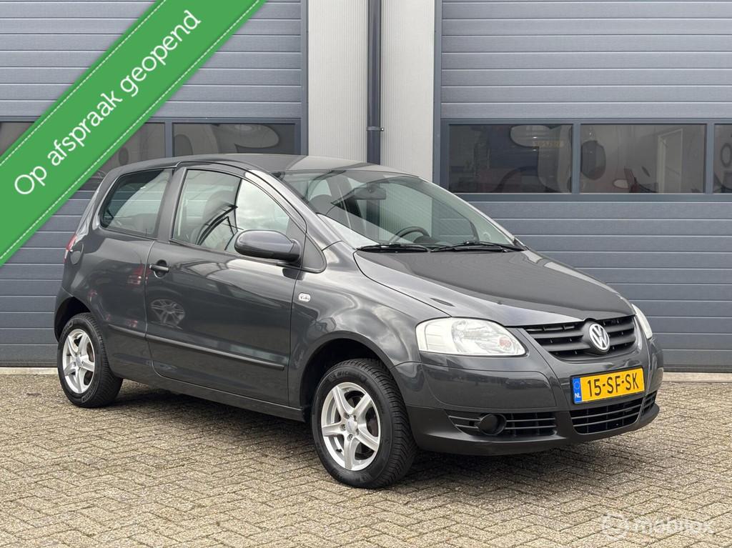 Volkswagen Fox 1.2 Trendline Uitvoering // NL Auto 150.Dkm, Voorwielaandrijving, Startonderbreker, 4 stoelen, 1198 cc