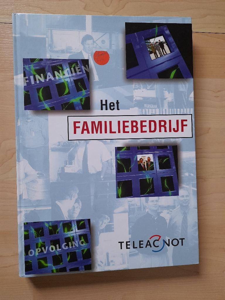 HET FAMILIEBEDRIJF MANAGEMENT FINANCIEN EN OPVOLGING, Boeken, Ophalen of Verzenden, Zo goed als nieuw