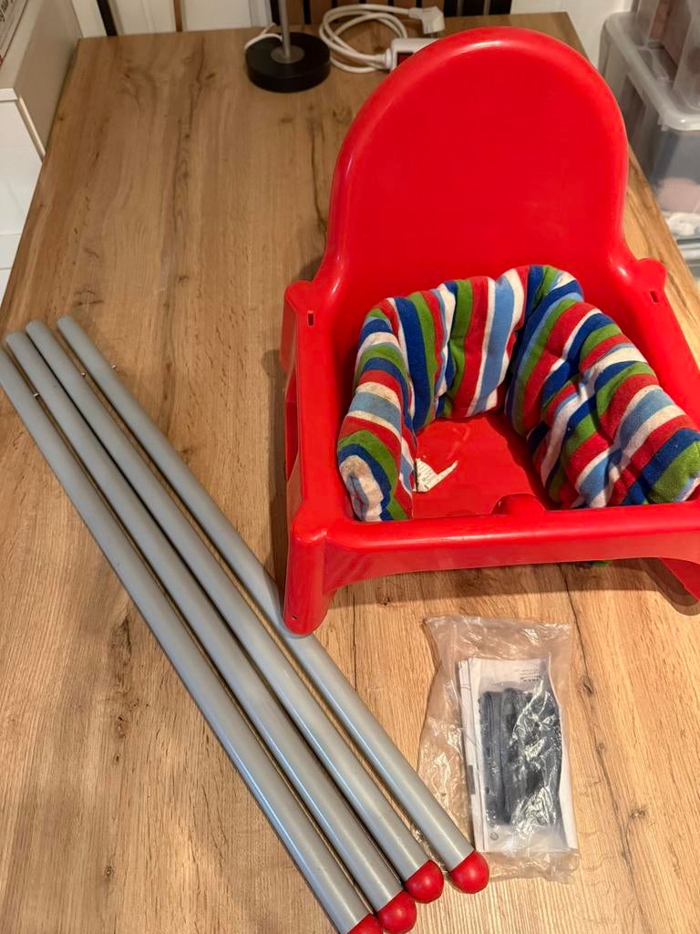 Ikea kinderstoel, Kinderen en Baby's, Kinderkamer | Tafels en Stoelen, Ophalen, Zo goed als nieuw, Stoel(en)