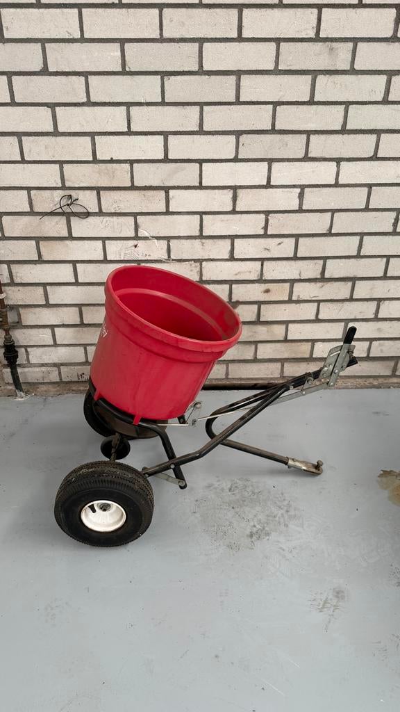 Zaai strooier aanhanger - EarthWay EV-N-SPRED, Ophalen of Verzenden, Gebruikt