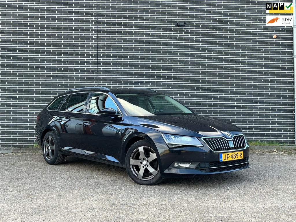 Skoda Superb Combi 1.6 TDI Ambition Business DSG, Clima!, Gebruikt, Euro 6, 4 cilinders, Zwart