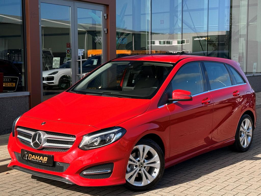 Mercedes-Benz B-Klasse B180 | Navi | Half leder | Stoelverwa, Auto's, 1325 kg, Gebruikt, 4 cilinders, Leder en Stof