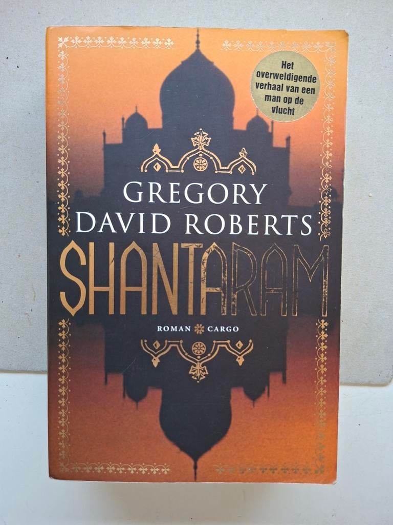 G.D. Roberts - Shantaram, Boeken, Literatuur, Zo goed als nieuw, Verzenden