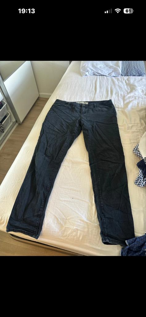 Dames spijkerbroek van Denim Co. (maat 44), Kleding | Dames, Spijkerbroeken en Jeans, Ophalen of Verzenden, Gedragen, Zwart, W33 - W36 (confectie 42/44)