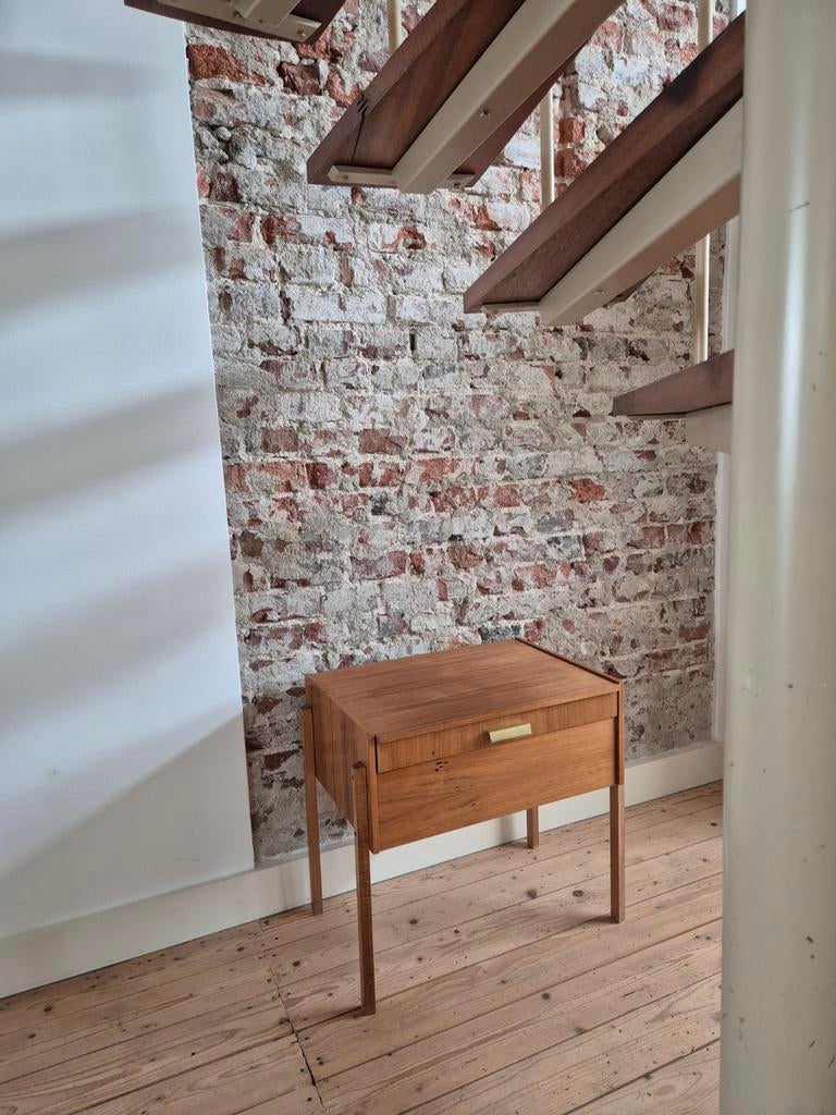 Vintage NAAITAFELTJE, BIJZETTAFELTJE  Deens design. Teak.., Huis en Inrichting, Tafels | Bijzettafels, Ophalen, Gebruikt, Rechthoekig