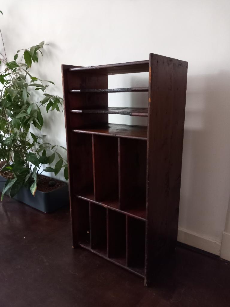 vintage Franse vakkenkast, platenkastje postkastje lectuur, Antiek en Kunst, Curiosa en Brocante, Ophalen of Verzenden