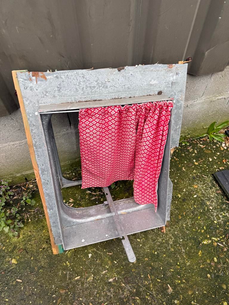 Oud dak uitzet stal raampje, Doe-het-zelf en Verbouw, Glas en Ramen, Ophalen, Gebruikt, Dakraam, Minder dan 80 cm