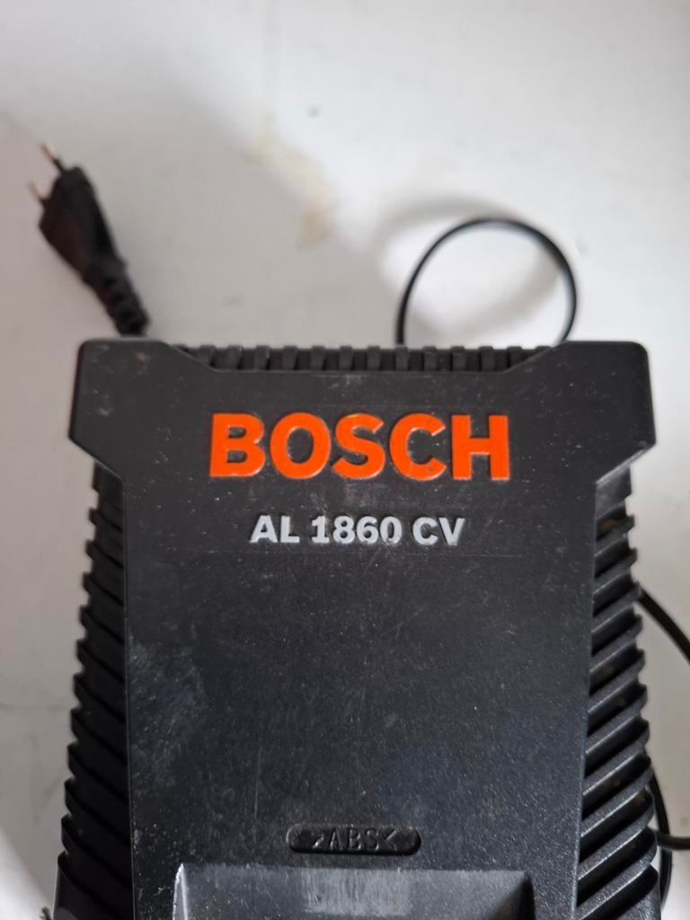 Acculader bosch, Ophalen of Verzenden