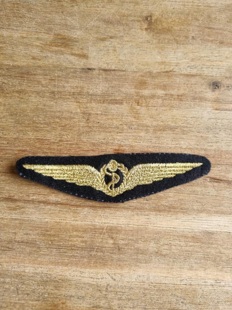 KLU Wing Vlieger  / Arts, Ophalen of Verzenden, Luchtmacht, Nederland, Embleem of Badge