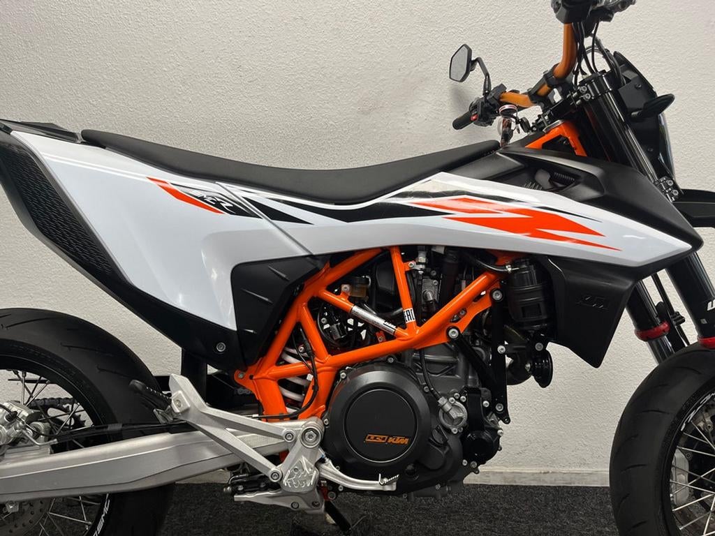 KTM 690 SMC R (bj 2020), Motoren, Motoren | KTM, 2 cilinders, KTM, Motorrijbewijs A, Bedrijf