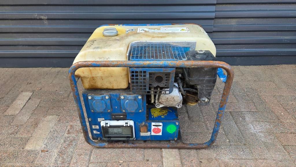 geko generator/aggregaat, Doe-het-zelf en Verbouw, Aggregaten, Ophalen of Verzenden, Minder dan 5 kVA, Benzine