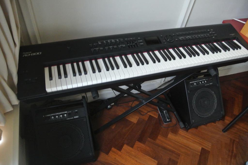Roland RD 800, Muziek en Instrumenten, Keyboards, Ophalen, Gebruikt, 88 toetsen, Roland