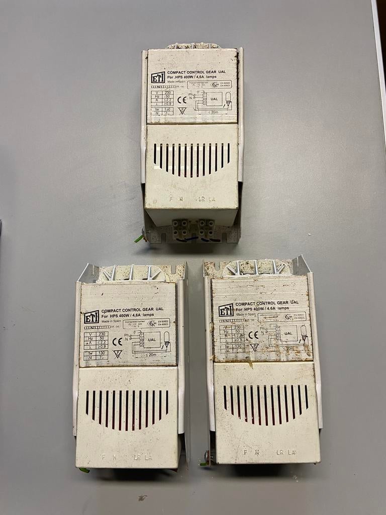 2x  transformator 400watt, Ophalen of Verzenden, Zo goed als nieuw, Overige typen