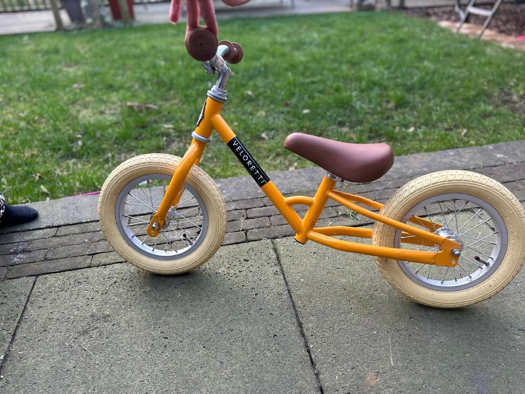 Veloretti loopfiets - Zo goed als nieuw, Kinderen en Baby's, Speelgoed | Buiten | Voertuigen en Loopfietsen, Ophalen, Zo goed als nieuw