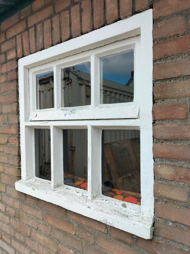 2 stuks betonnen stalramen met enkel glas, Ophalen, Gevelraam of Ruit, Gebruikt, 80 tot 120 cm