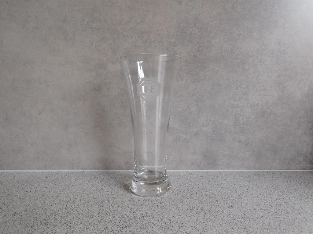 Glas Latte Machiato 18x11 cm. Zegel Douwe Egberts, Glas of Glazen, Ophalen of Verzenden, Overige stijlen, Glas