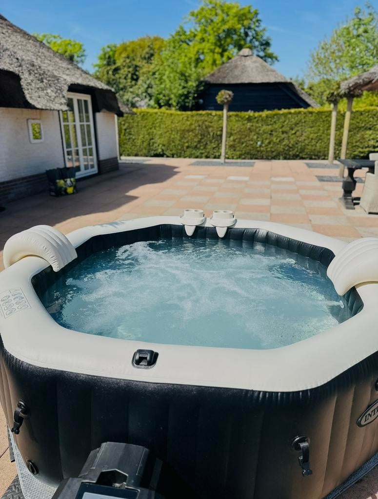 Jacuzzi/bubbelbad 6 persoons, Ophalen, Gebruikt, Filter, Opblaasbaar