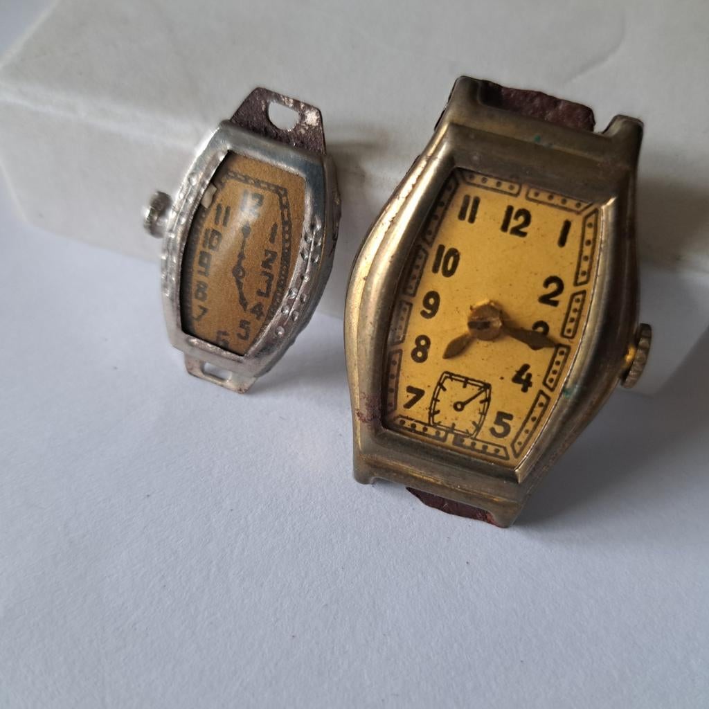 Oude speelgoed horloges, Verzenden