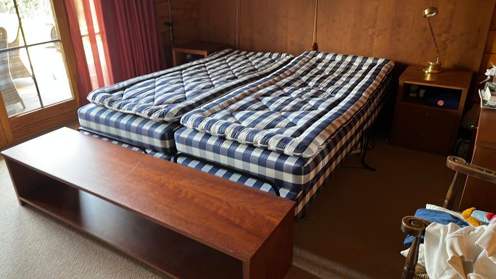 Zeer volledige boxspring set Hästens elektrisch verstelbaar, Ophalen, Bruin, 210 cm, Tweepersoons