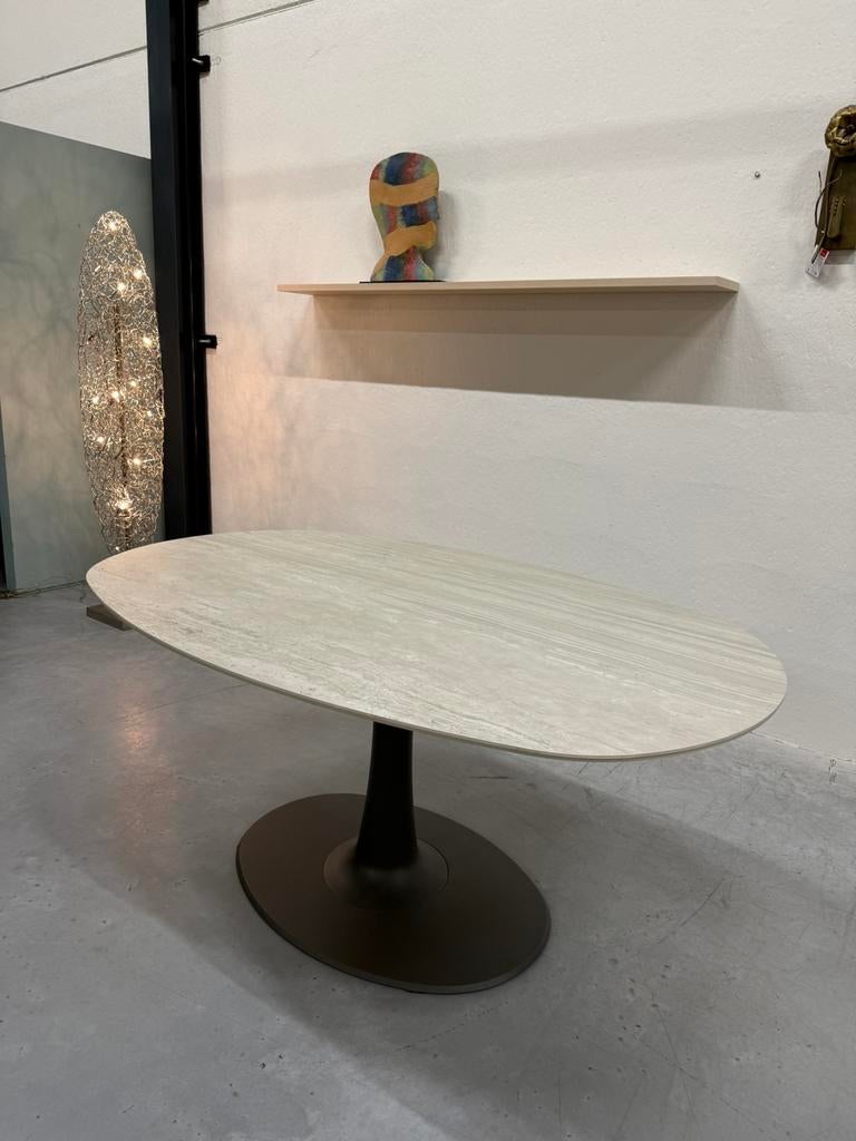 Nieuw Leolux Columna Eettafel Ovaal Keramiek Tafel 165x110, Huis en Inrichting, Tafels | Eettafels, Overige materialen, Leolux