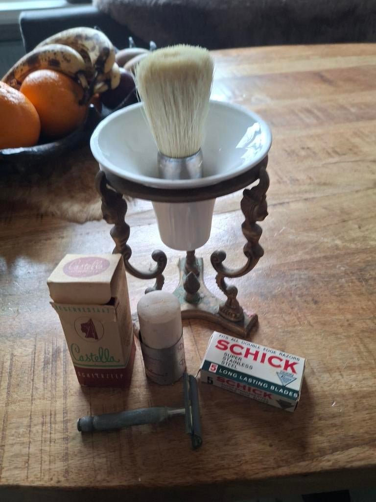 Vintage Scheerset: Kwast, Houder, Scheermes & Scheermesjes, Ophalen of Verzenden