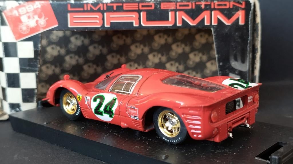 Ferrari 330 P4 Daytona 1967 Scarfio 1:43 Brumm Italy Pol, Overige merken, Auto, Verzenden, Zo goed als nieuw