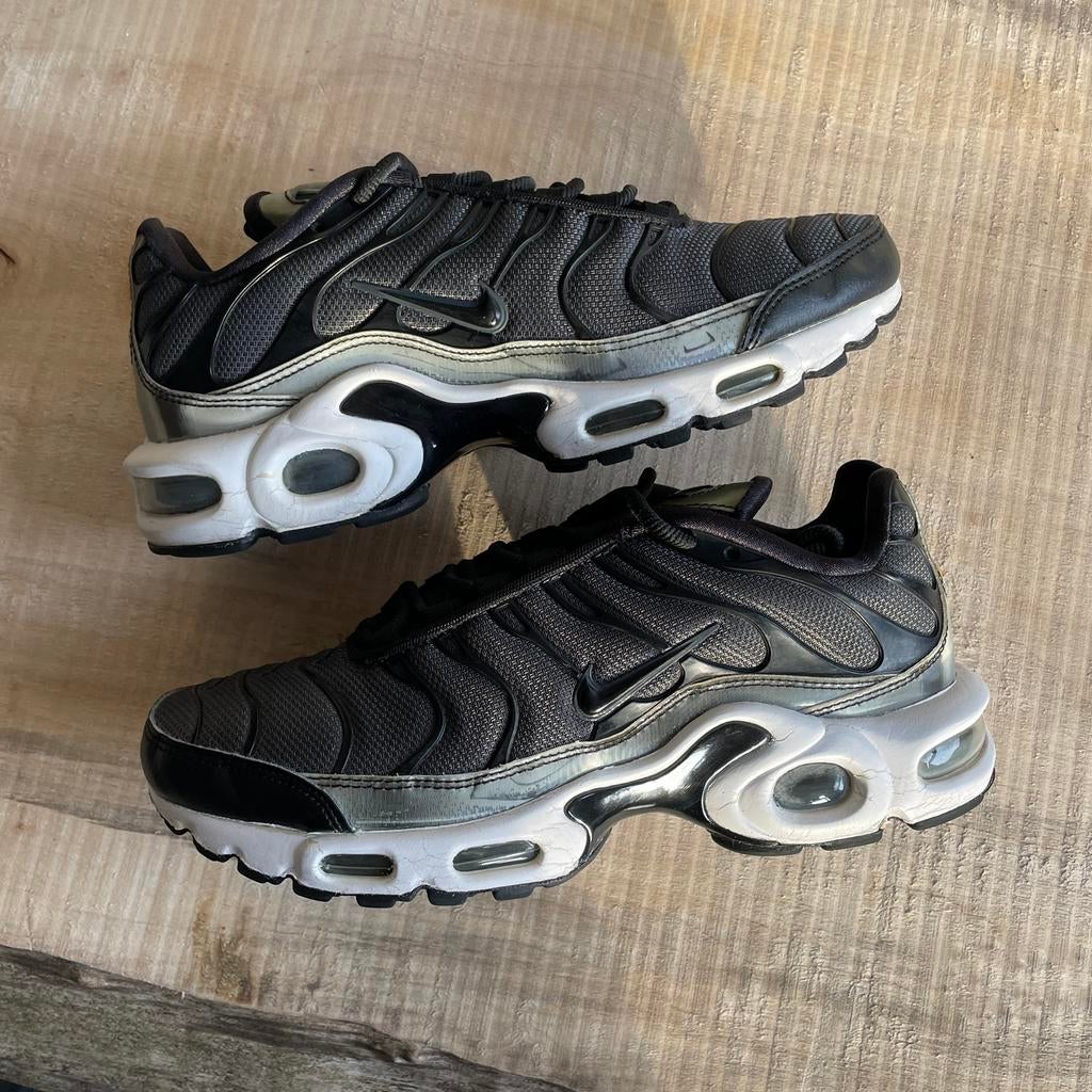 Nike Air Max Plus Tn Black Anthracite 2017 38, Zwart, Ophalen of Verzenden, Sneakers of Gympen, Zo goed als nieuw