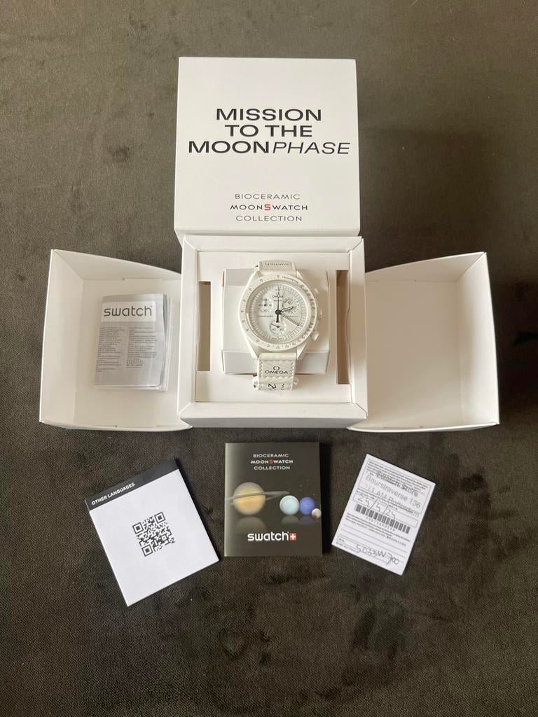 Swatch MoonSwatch Mission to the Moonphase Snoopy, Kunststof, Polshorloge, Swatch, Nieuw