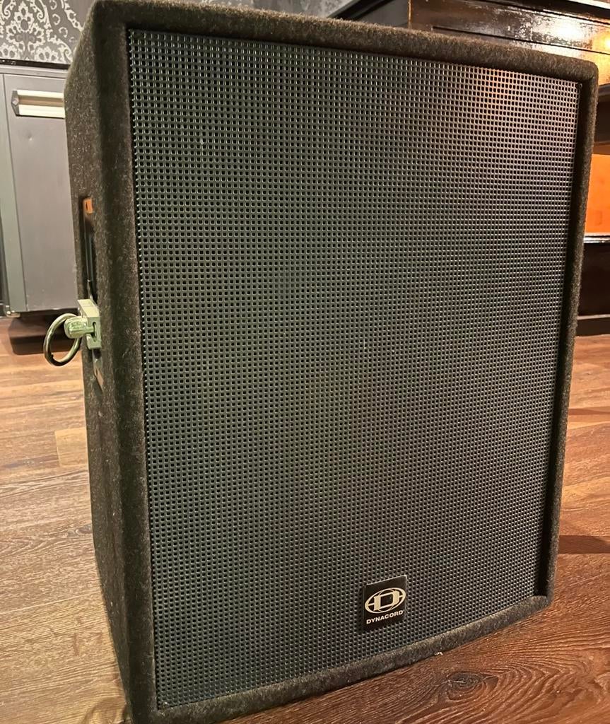 Dynacord A152 speaker PA DJ box 15 inch, Zo goed als nieuw, 120 watt of meer, Front, Rear of Stereo speakers, Ophalen