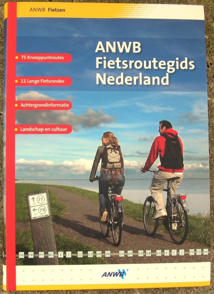 86 fietsroutes door Nederland (ANWB), Fiets- of Wandelgids, Ophalen of Verzenden, Zo goed als nieuw, ANWB